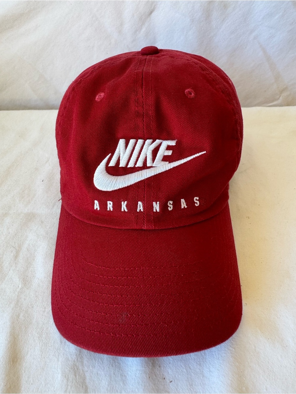 Nike Arkansas Razorbacks Heritage86 Adjustable Strapback Hat Cap Red One Size
